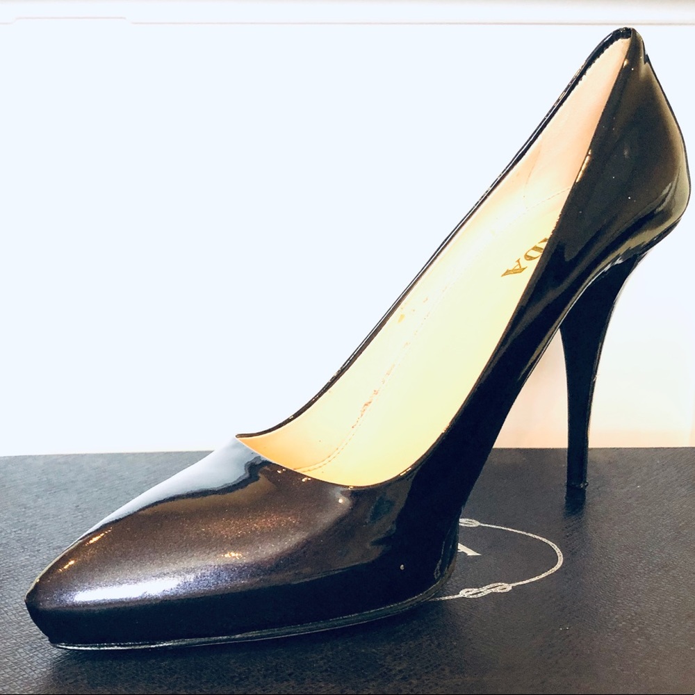 Vintage Prada 100MM 40 Nero